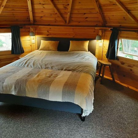 La Cabane De L'Atelier Bomal Luaran gambar