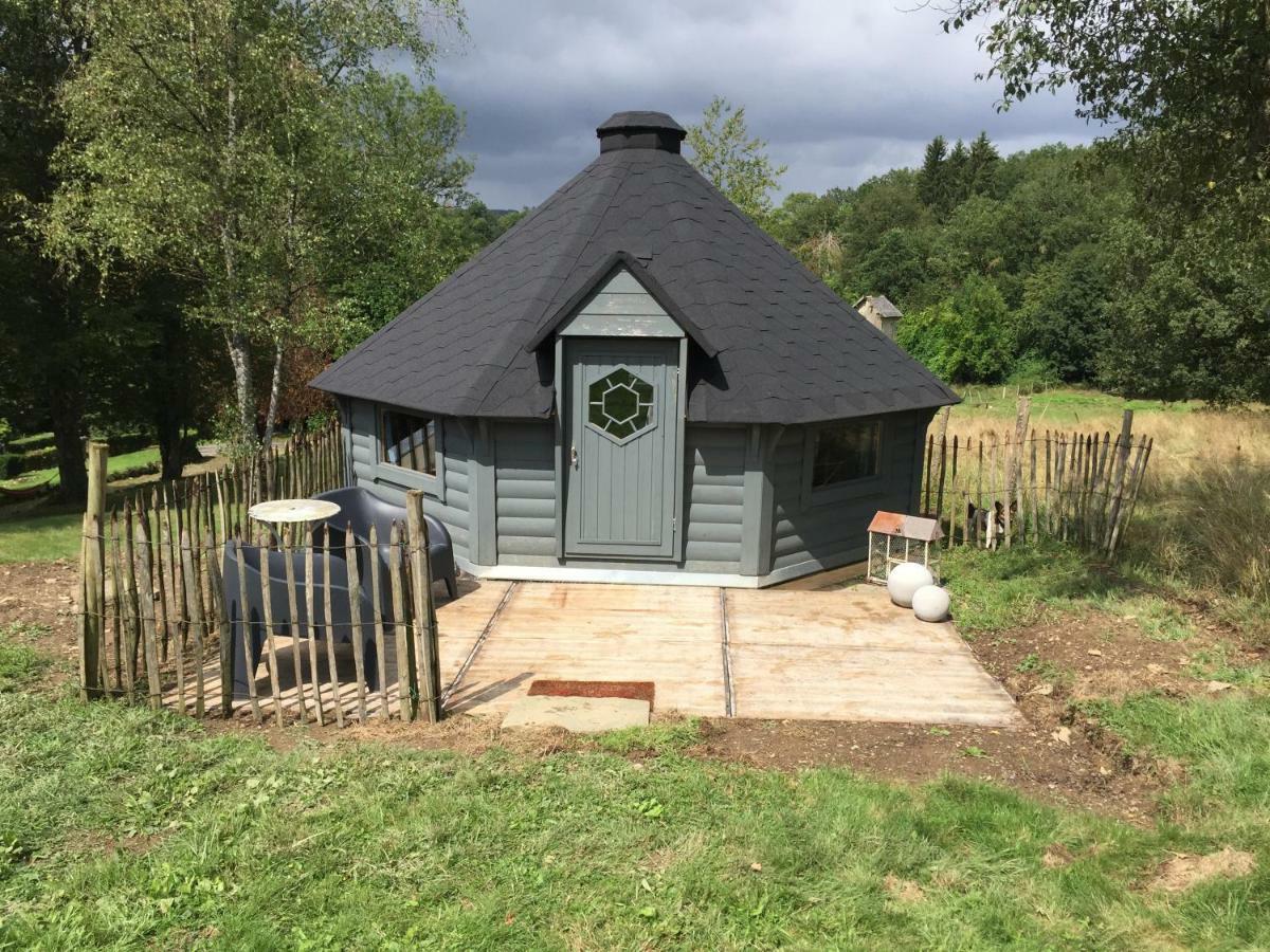 La Cabane De L'Atelier Bomal Luaran gambar